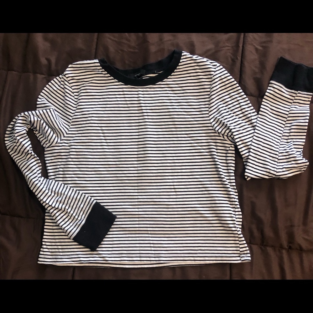 Black and white striped crop top with long sleeves